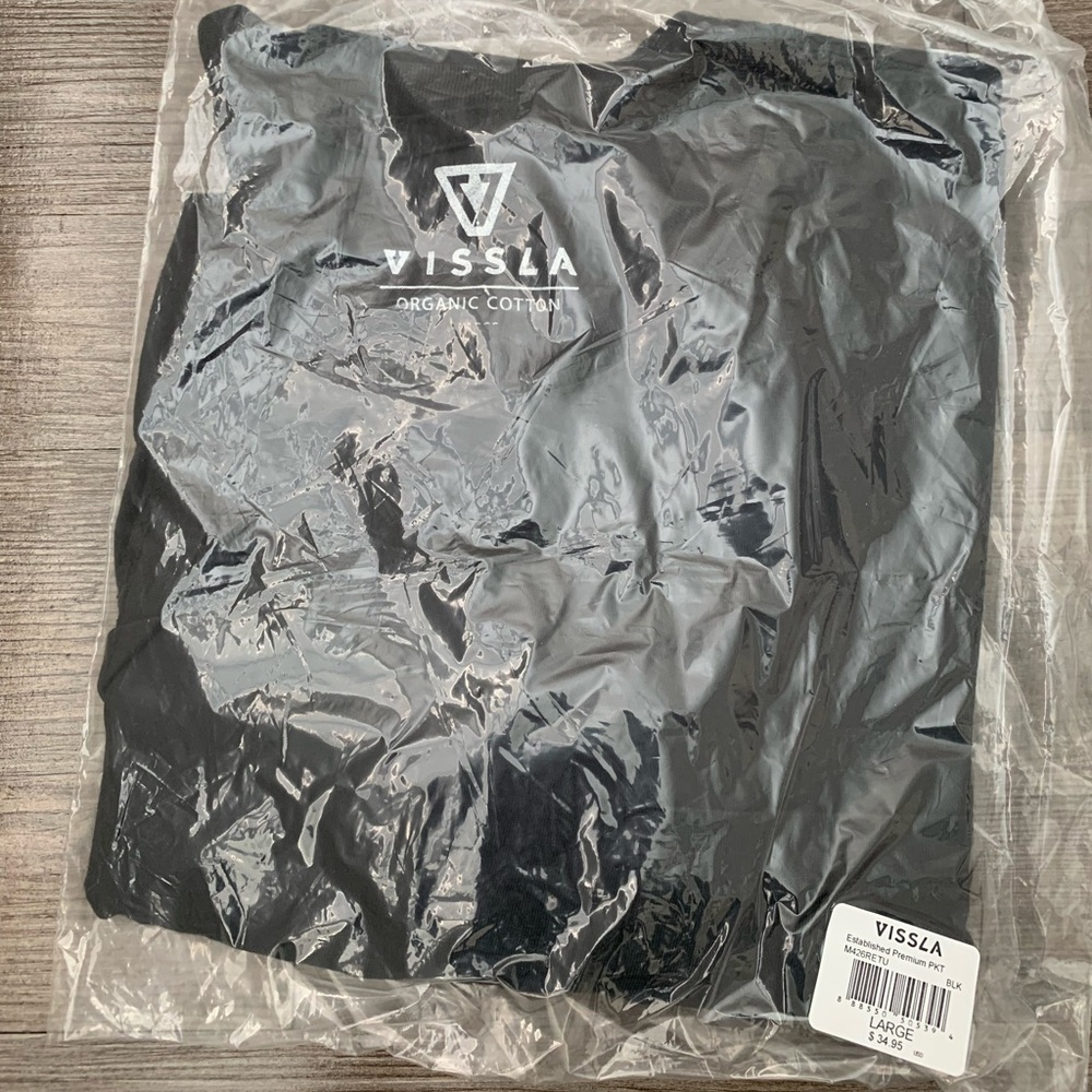 Vissla Black Logo Pocket Tshirt size Large